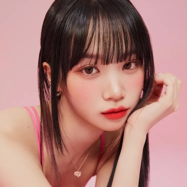 【LESSERAFIM】キム・チェウォン愛用カラコンを徹底解説！透明感あふれる瞳の秘密